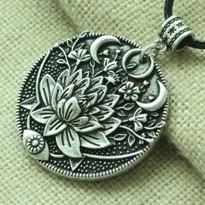 Lotus Crescent Moon Necklace -Necklaces My Zen Temple
