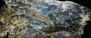 Labradorite Meaning - The Protector - My Zen Temple