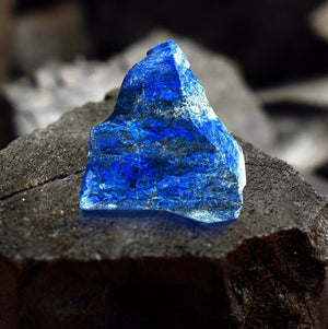 Lapis Lazuli Meaning: The Stone of Wisdom & Truth - My Zen Temple
