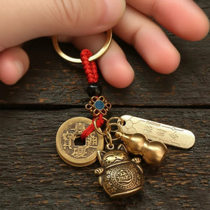 Lucky Cat Feng Shui Keychain – Wealth