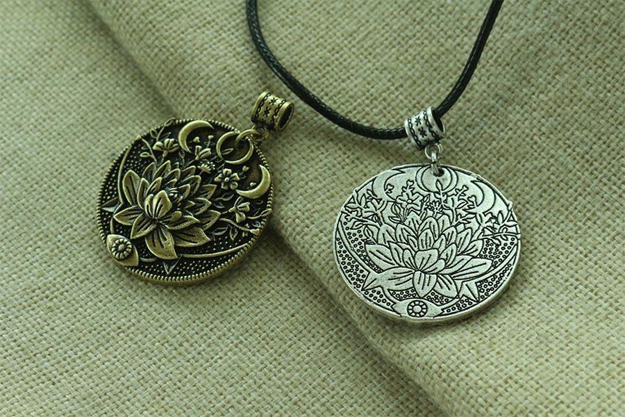 Lotus Crescent Moon Necklace -Necklaces My Zen Temple