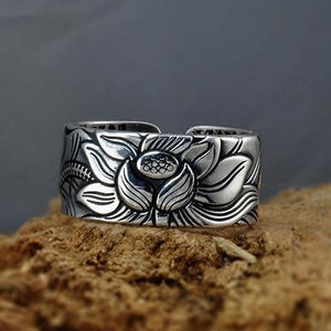 Lotus Silver Ring – Mindfulness - My Zen Temple