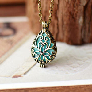 Vintage Flower Carving Necklaces For Essential Oil Aromatherapy -Necklaces My Zen Temple